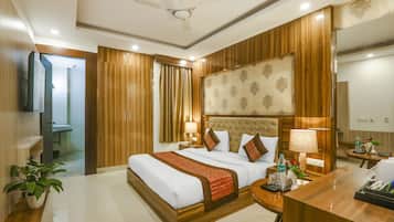 Deluxe tweepersoonskamer, 1 kingsize bed, toegankelijk voor mindervaliden, roken | 1 slaapkamer, lakens van Egyptisch katoen, luxe beddengoed