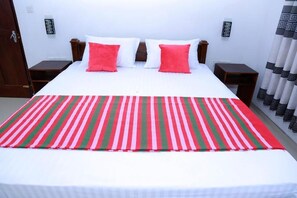 1 quarto, escrivaninha, cortinas blackout, Wi-Fi de cortesia