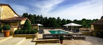 Old farmhouse renovated in a 3 hectares estate in Dordogne