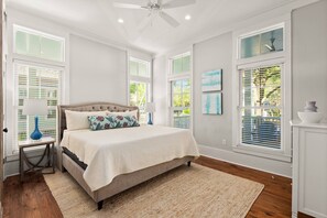 5 bedrooms, iron/ironing board, Internet, bed sheets