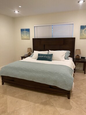 3 bedrooms, in-room safe, desk, iron/ironing board - Tropical dream heated pool home (Deerfield Beach)