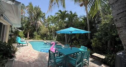 Tropical dream heated pool home