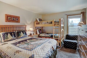 3 habitaciones, tabla de planchar con plancha y wifi gratis 