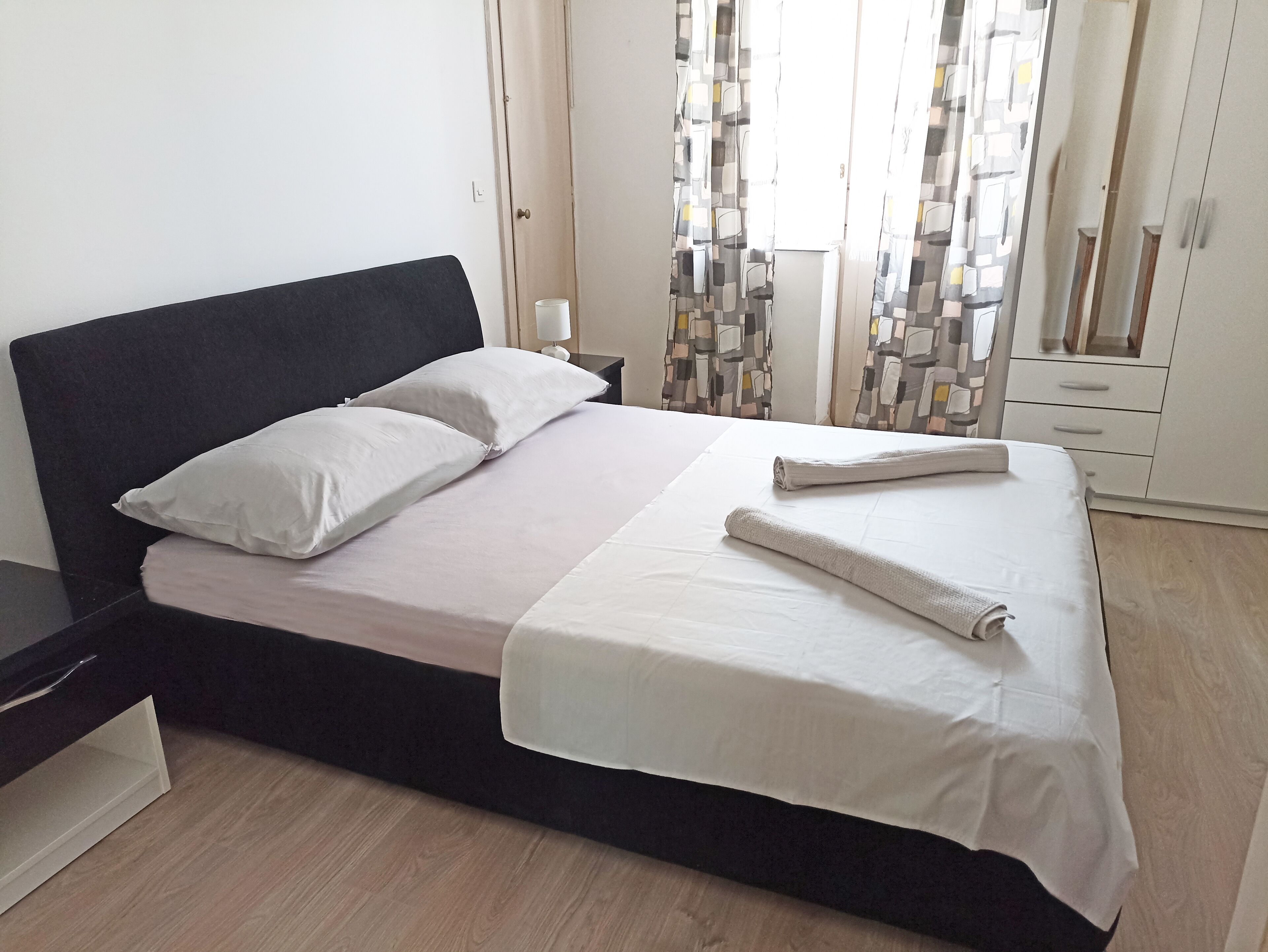 three bedroom apartment | 3 bedrooms, iron/ironing board, free wifi, bed sheets