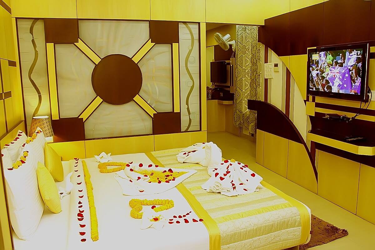 Phòng Suite Premium, 1 giường cỡ king | 1 phòng ngủ, bộ đồ giường cao cấp, chăn bông, bàn