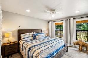 6 bedrooms, iron/ironing board, free WiFi, bed sheets