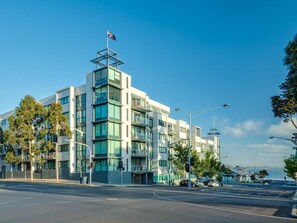 Front of property - Waterfront By Gold Star Stays (Geelong)