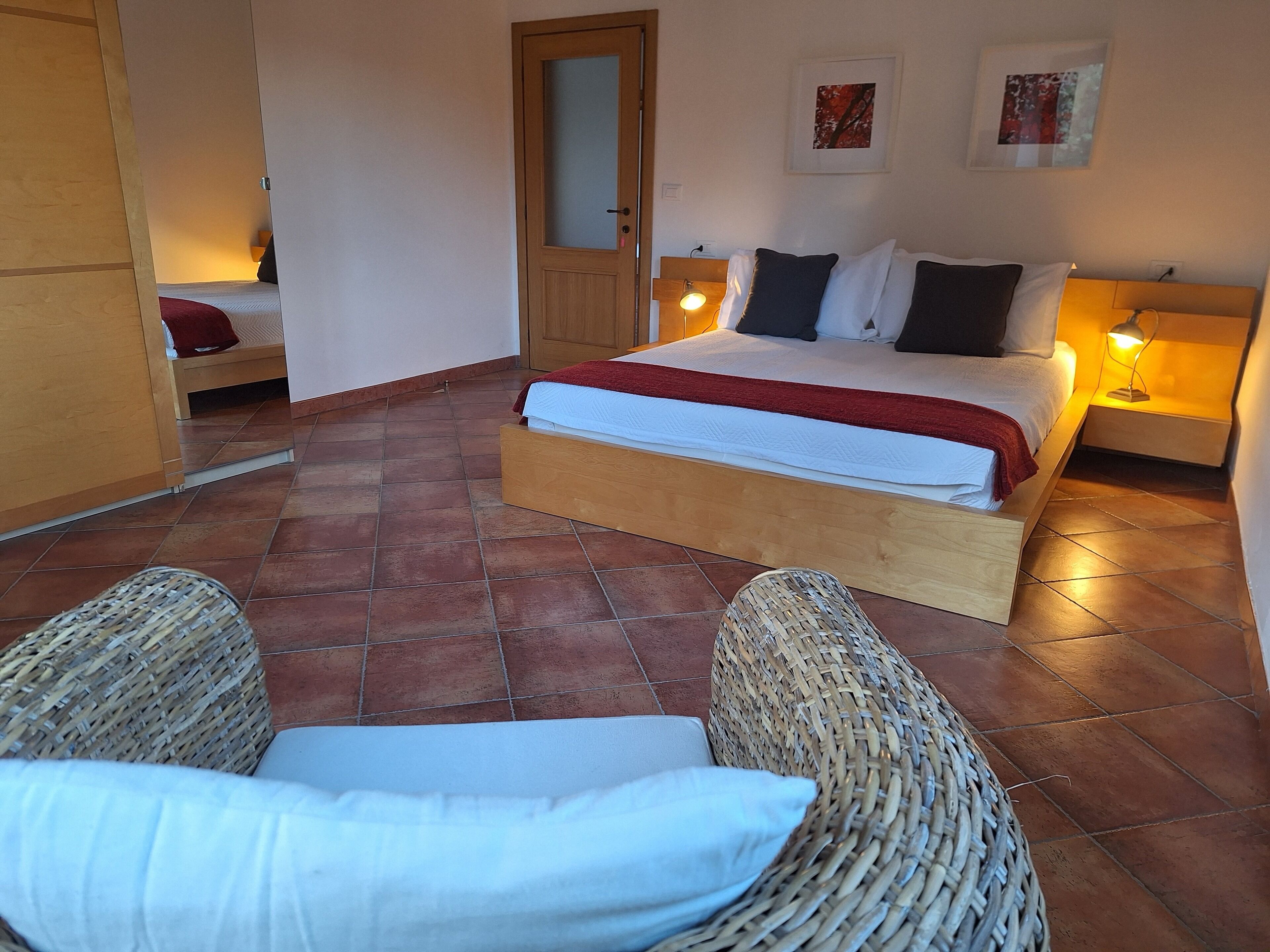 4 bedrooms, iron/ironing board, travel crib, WiFi (free)