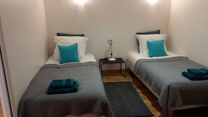 1 chambre, fer et planche à repasser, lit parapluie, Wi-Fi gratuit