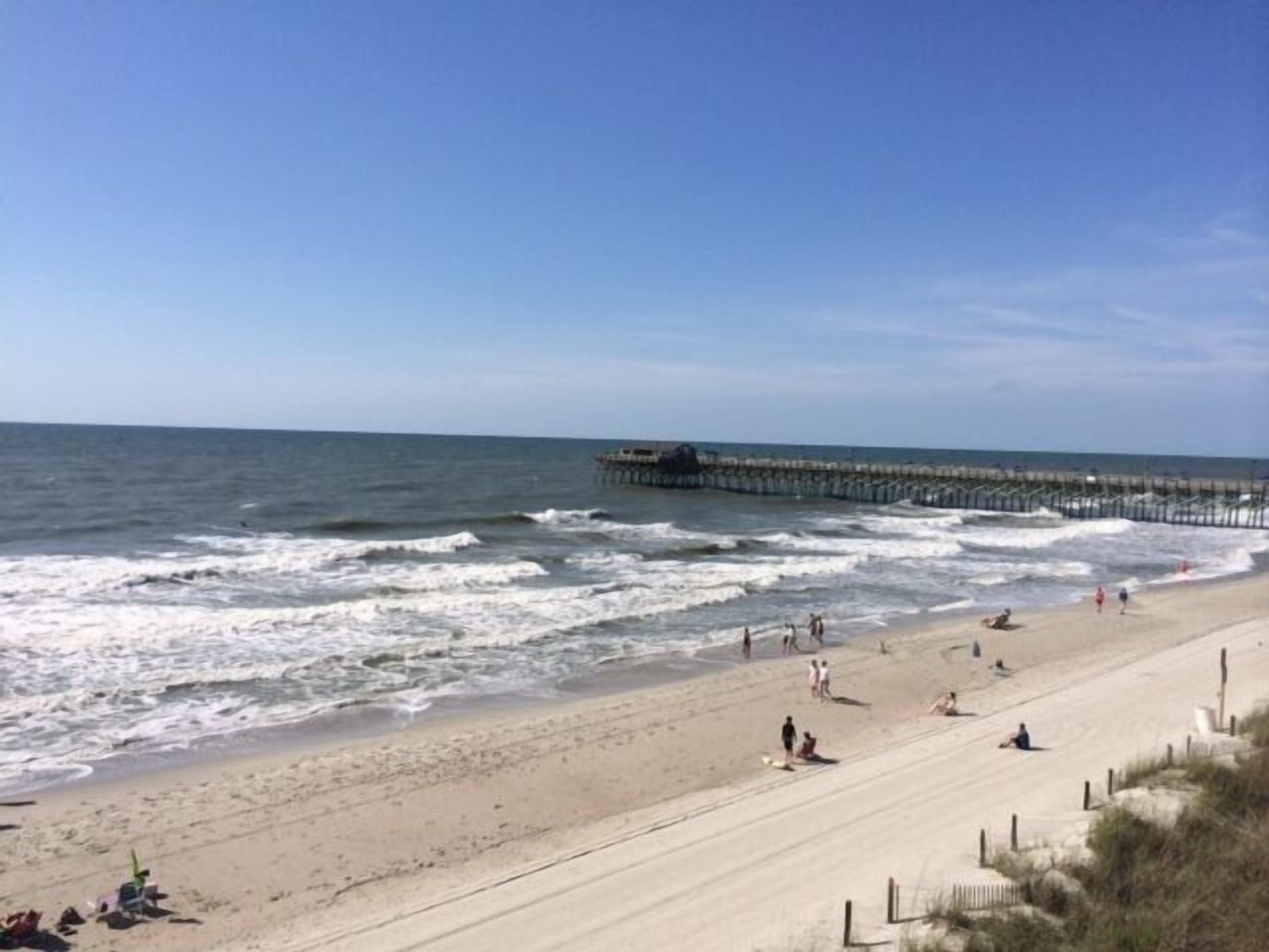 BEACHFRONT Condo next to Garden City pier with PRIVATE POOL! 