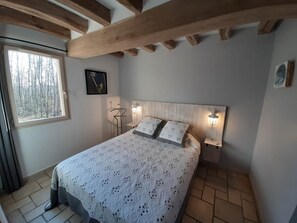 1 bedroom, free WiFi, bed sheets - La basse Bédinière Gîte near Chambord (Crouy-Sur-Cosson)