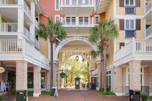 Exterior - Golf Cart ~ Beach Front ~ Balcony ~ Community Pool (Miramar Beach)