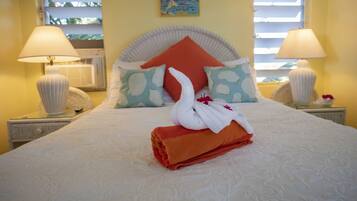 2 bedrooms, desk, iron/ironing board, travel cot
