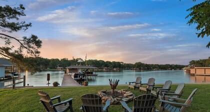 Waterfront Retreat w/ Game Room, Dock & Pool Table