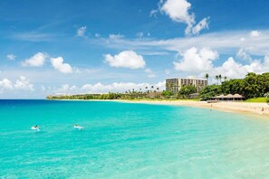 Am Strand, Liegestühle, Strandtücher