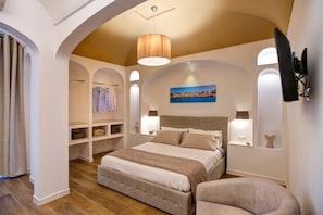 Chambre Familiale, 2 chambres, coin cuisine | Minibar, coffres-forts dans les chambres, bureau, Wi-Fi gratuit