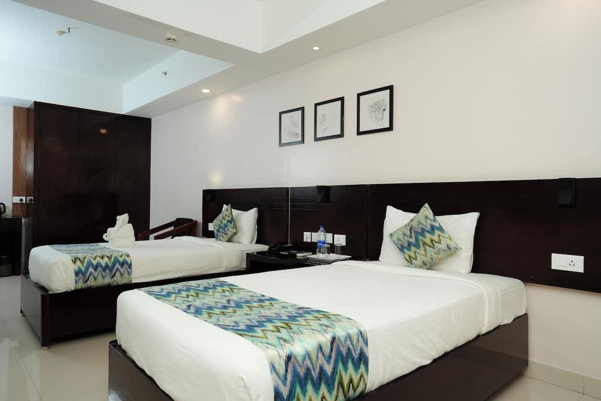 Camera Premium con 2 letti singoli, 1 letto singolo | 1 camera, biancheria da letto di alta qualità, minibar