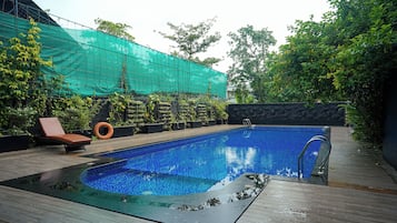 Hồ bơi