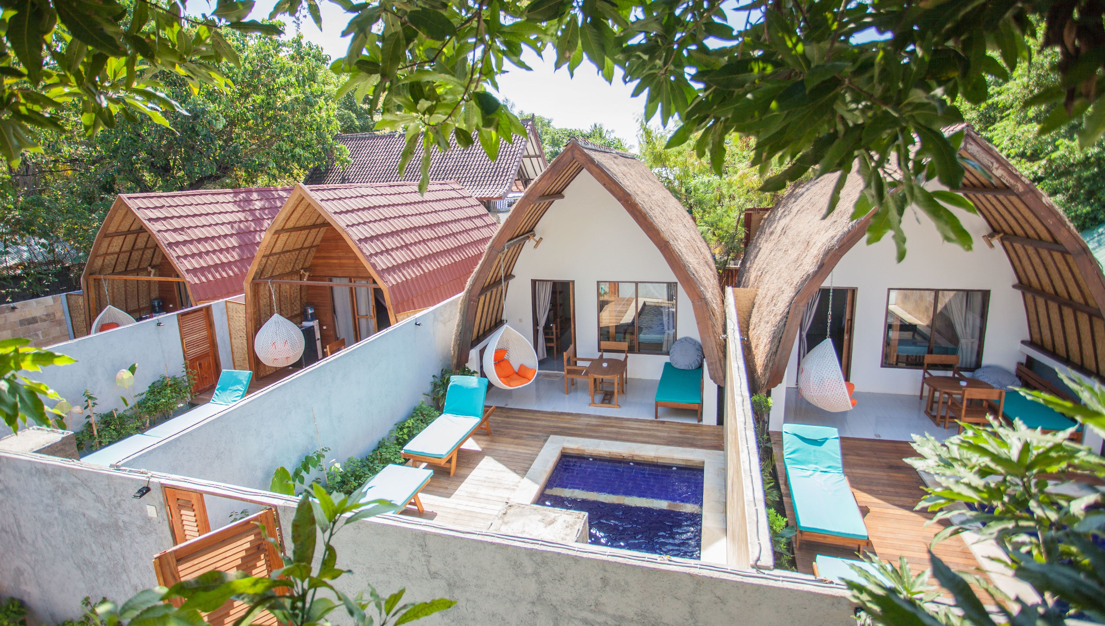 5 piscinas al aire libre, sillones reclinables de piscina