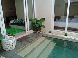 Vila Mewah, 2 kamar tidur, Bebas Asap Rokok, pemandangan kolam renang