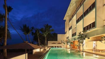 Alberca al aire libre