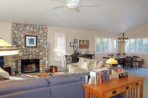 Smart TV, fireplace, DVD player, table football