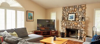 Retreat to Rise and Shine! Basseng, boblebad, gå til Drake's Beach! Spille rom!