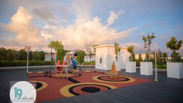 Children’s play area – outdoor