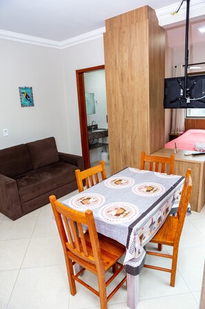 Economy Apartment, 1 Bedroom | 1 bedroom, individually decorated, free WiFi, bed sheets