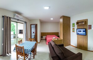 Family Apartment, 1 Bedroom | Individually decorated, free WiFi, bed sheets