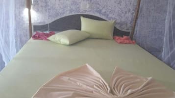 2 bedrooms, in-room safe, desk, free WiFi