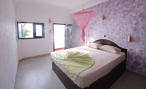 In-room safe, desk, free WiFi - villa crocodile beach (Hikkaduwa)