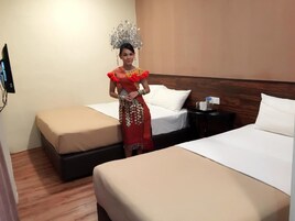 Meja, seterika/papan seterika, Wi-fi percuma 