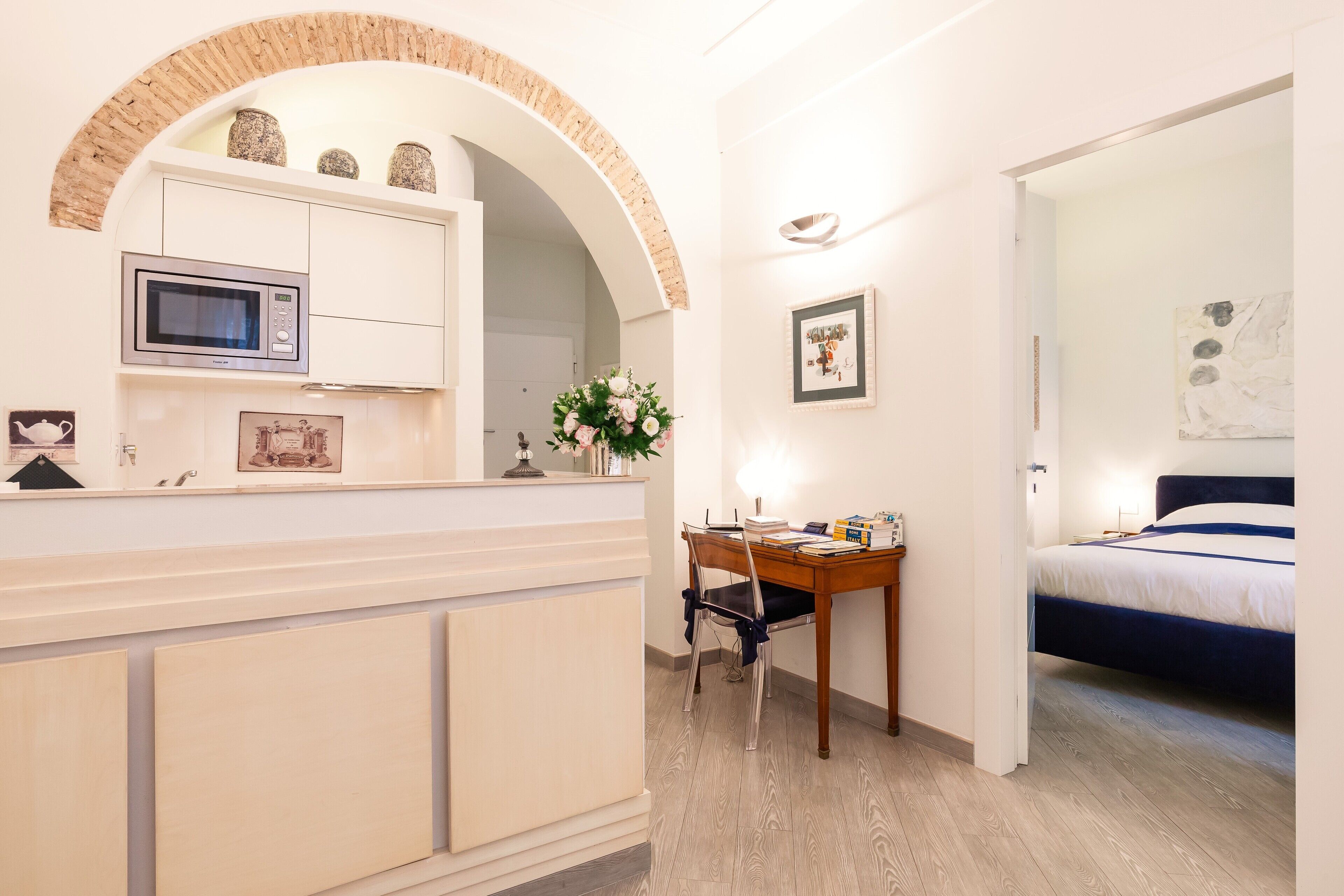 1 bedroom, desk, iron/ironing board, WiFi (free)