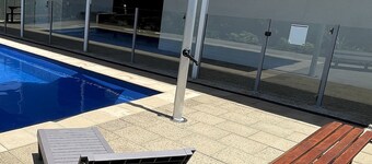 Stylish, modern townhouse with communal pool!