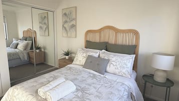 3 bedrooms, iron/ironing board, travel cot, free WiFi