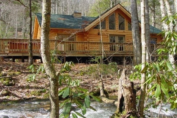 Collett Creek Cabin I
