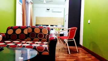 Standard Twin Room, Smoking | Kopi dan/atau pembancuh kopi