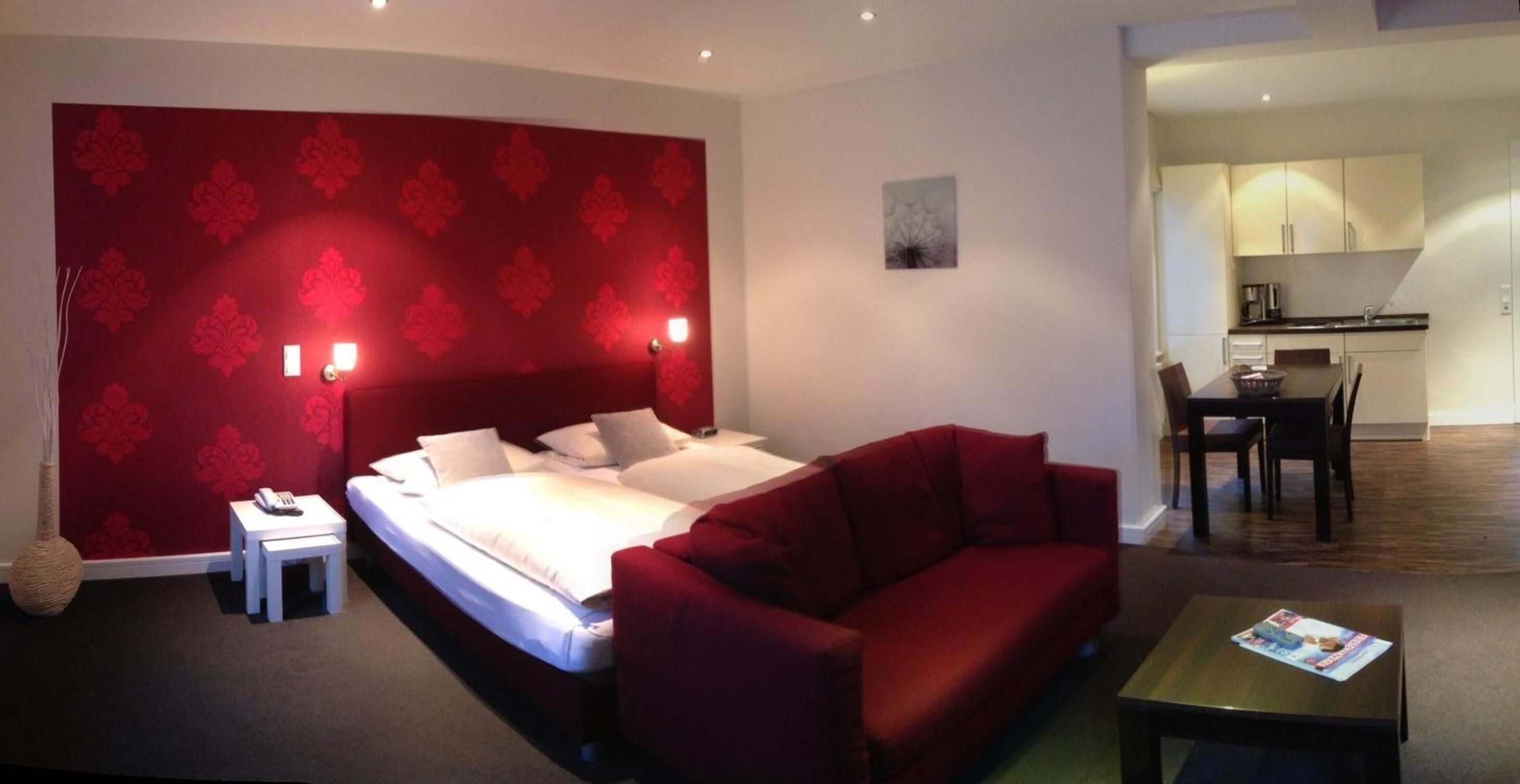 Frigobar, quartos à prova de som, berços (sobretaxa)