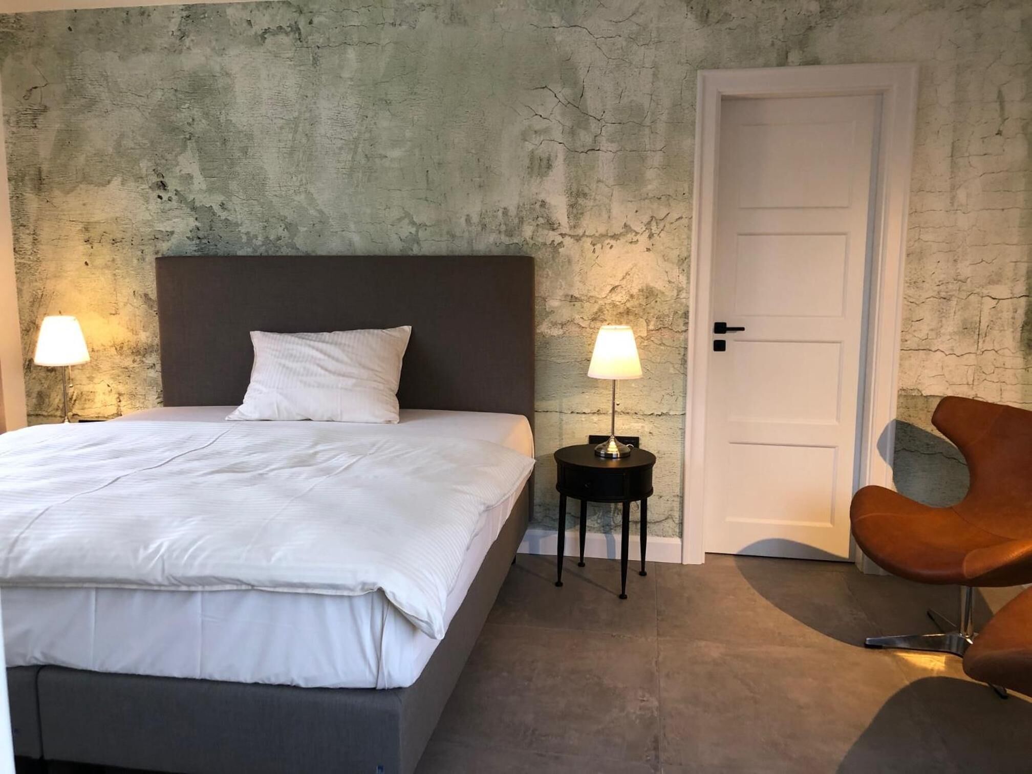 minibar, soundproofing, cots/infant beds, rollaway beds