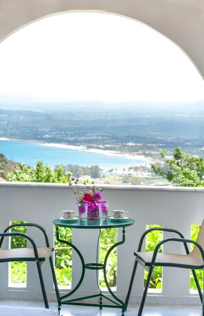 View from property - Harma Rooms & Apartments (Apokoronas)