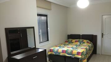 Family Duplex, 3 Bedrooms | Iron/ironing board, free WiFi, bed sheets