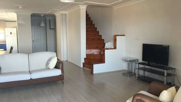 Familie maisonnette, 3 slaapkamers | Woonruimte | Lcd-televisie