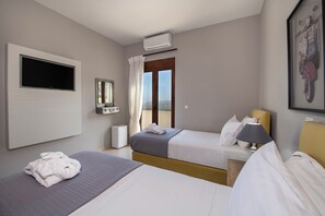 Three-Bedroom Villa with Private Pool | In-room safe, blackout drapes, iron/ironing board, free WiFi - Thea Villas Complex (Apokoronas)