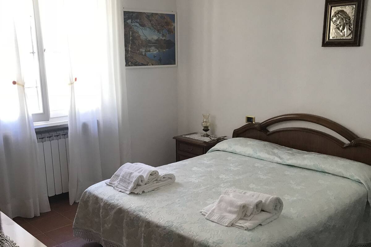 Desk, iron/ironing board, free WiFi