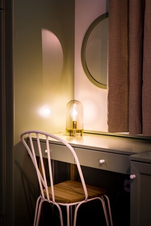 Deluxe Suite | Living area | 32-inch Smart TV with satellite channels, TV - Allure Central Boutique Hotel (Lefkada)
