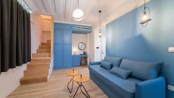 Svit Executive | Vardagsrum | 32-tums smart-tv med satellitkanaler och tv