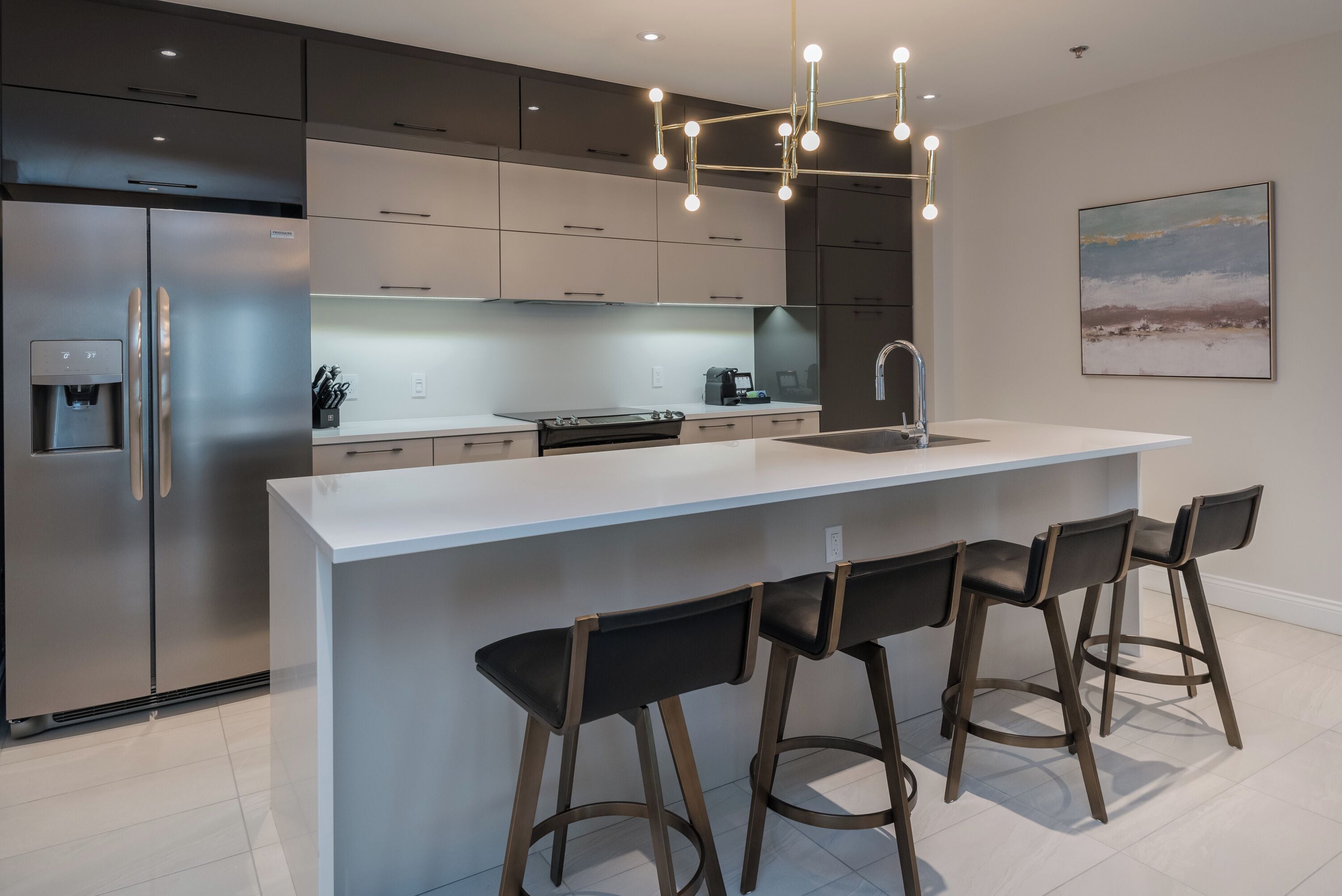 Apartment, 2 Bedrooms, Kitchen | Private kitchen | Full-sized fridge, stovetop, espresso maker, toaster