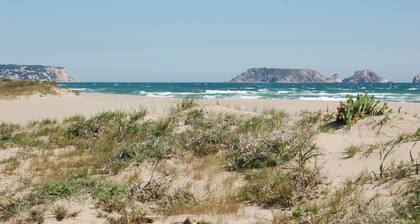 Mare Nostrum 422 - 100m from the beach and with A/C
