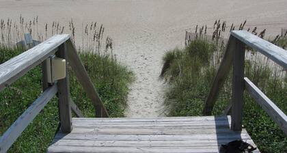Beachfront Condo, Amazing Ocean & Sound näkymät, kolmas Floor Southwinds, 2 altaat!